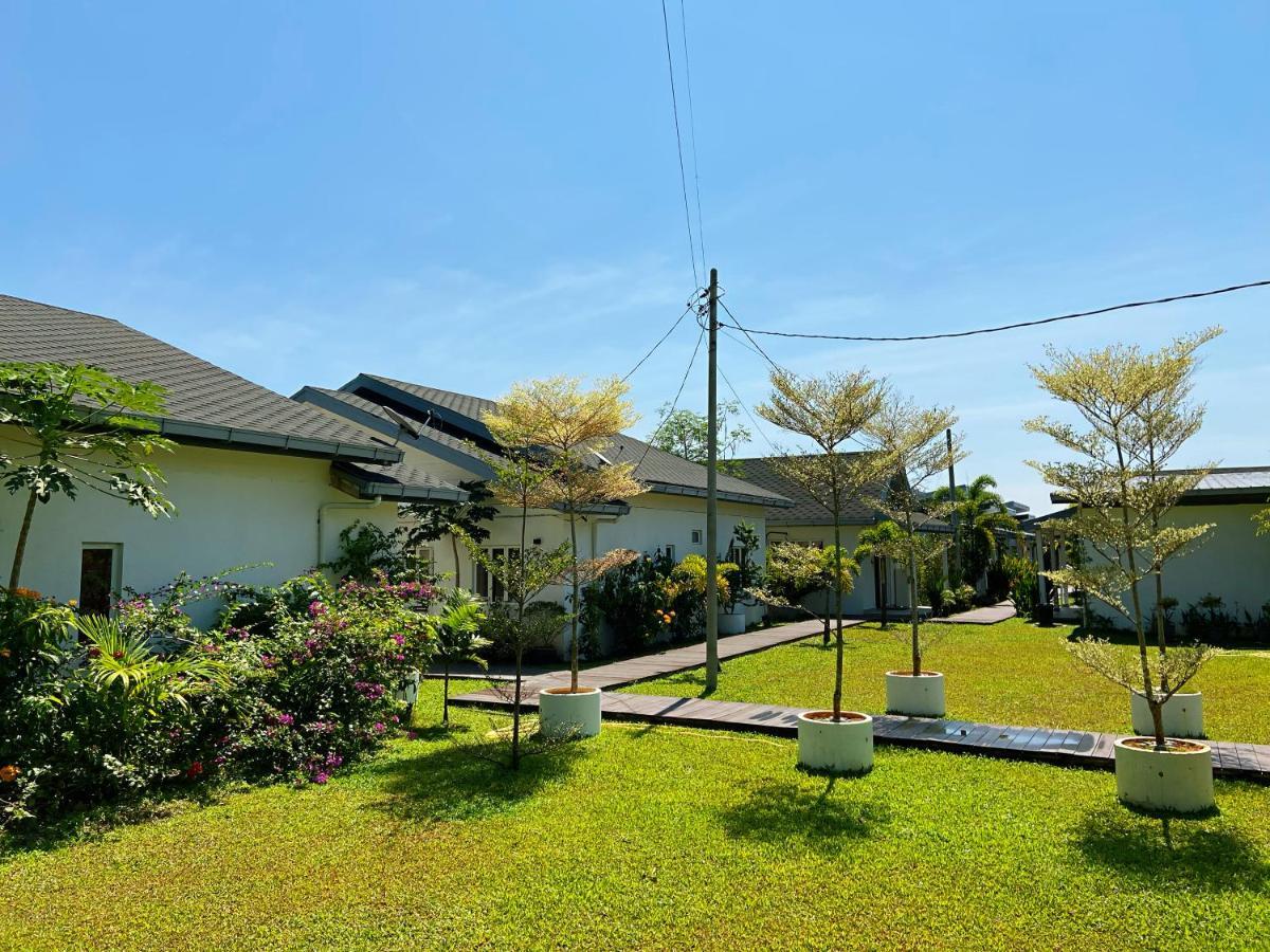 Cloud9 Holiday Cottages Pantai Cenang  Exteriör bild